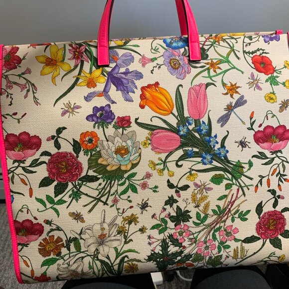 Authentic Large Gucci Flora Tote with Pink Handles - Picture 2 of 11